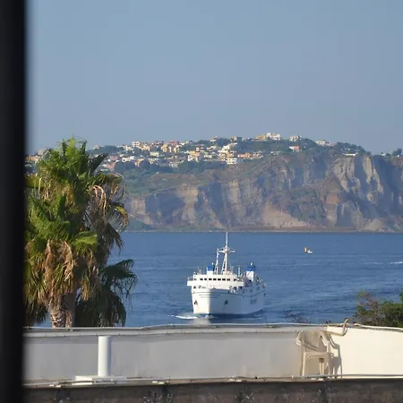 Dc House Affittacamere Procida