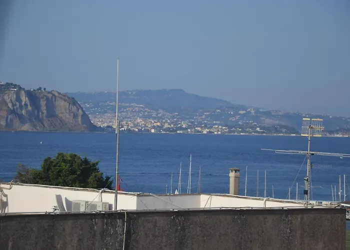 Pensión Dc House 3*